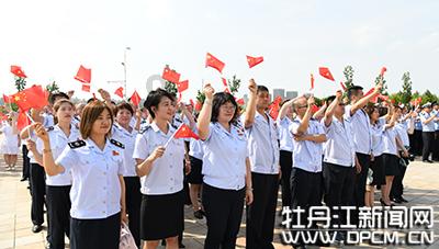 饥饿的松鼠救援